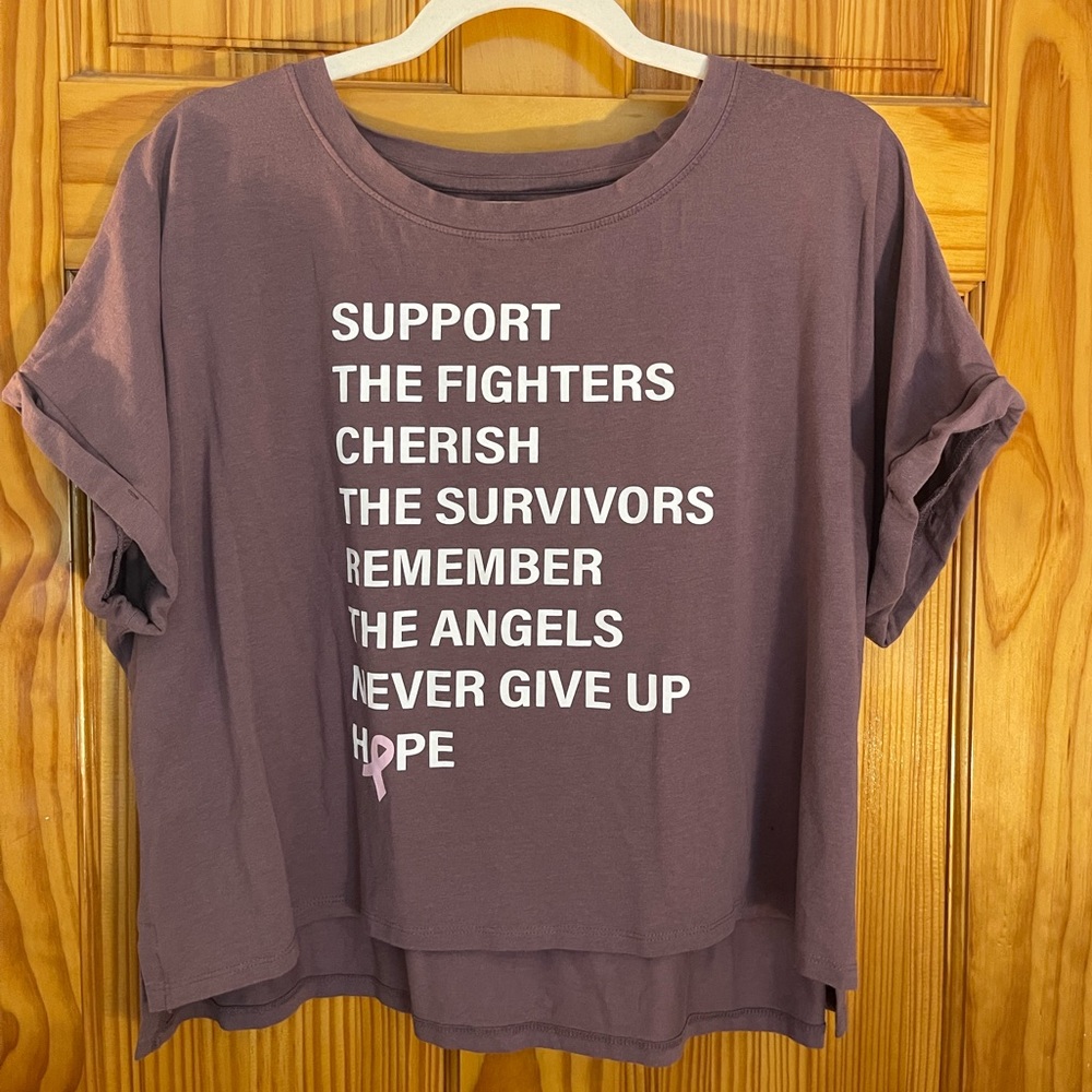Breast cancer awareness mauve cropped graphic tee